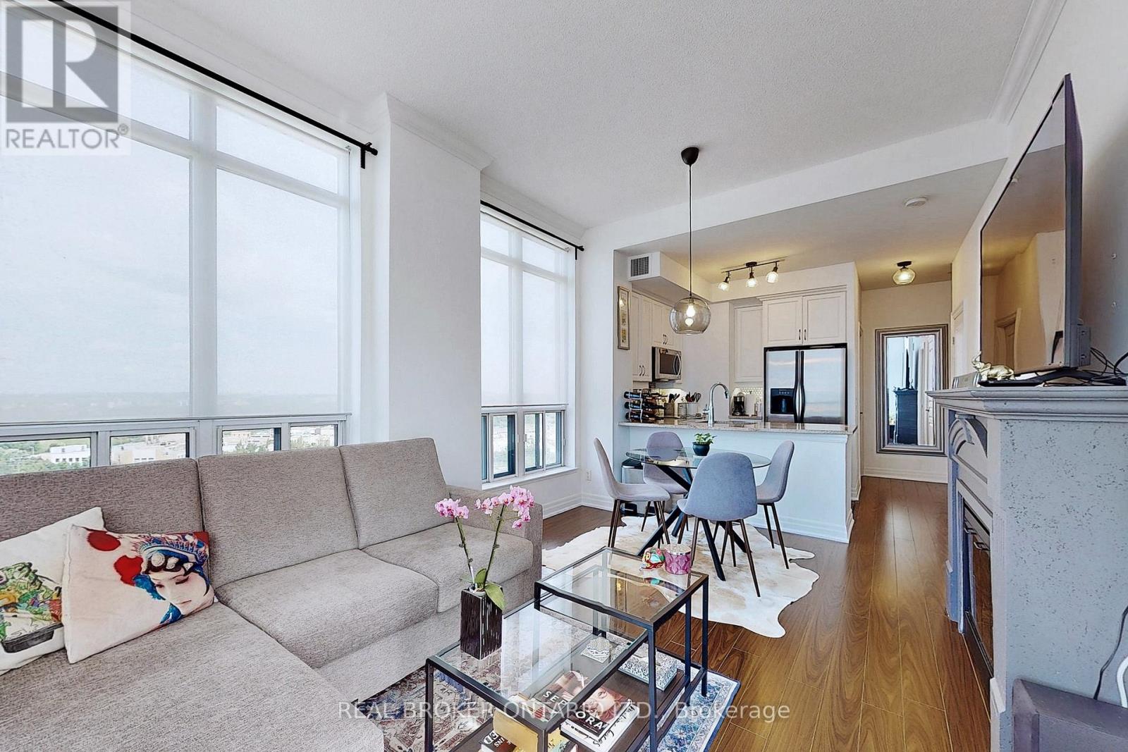 Ph7 - 2087 Lake Shore Boulevard W Property Photo 4