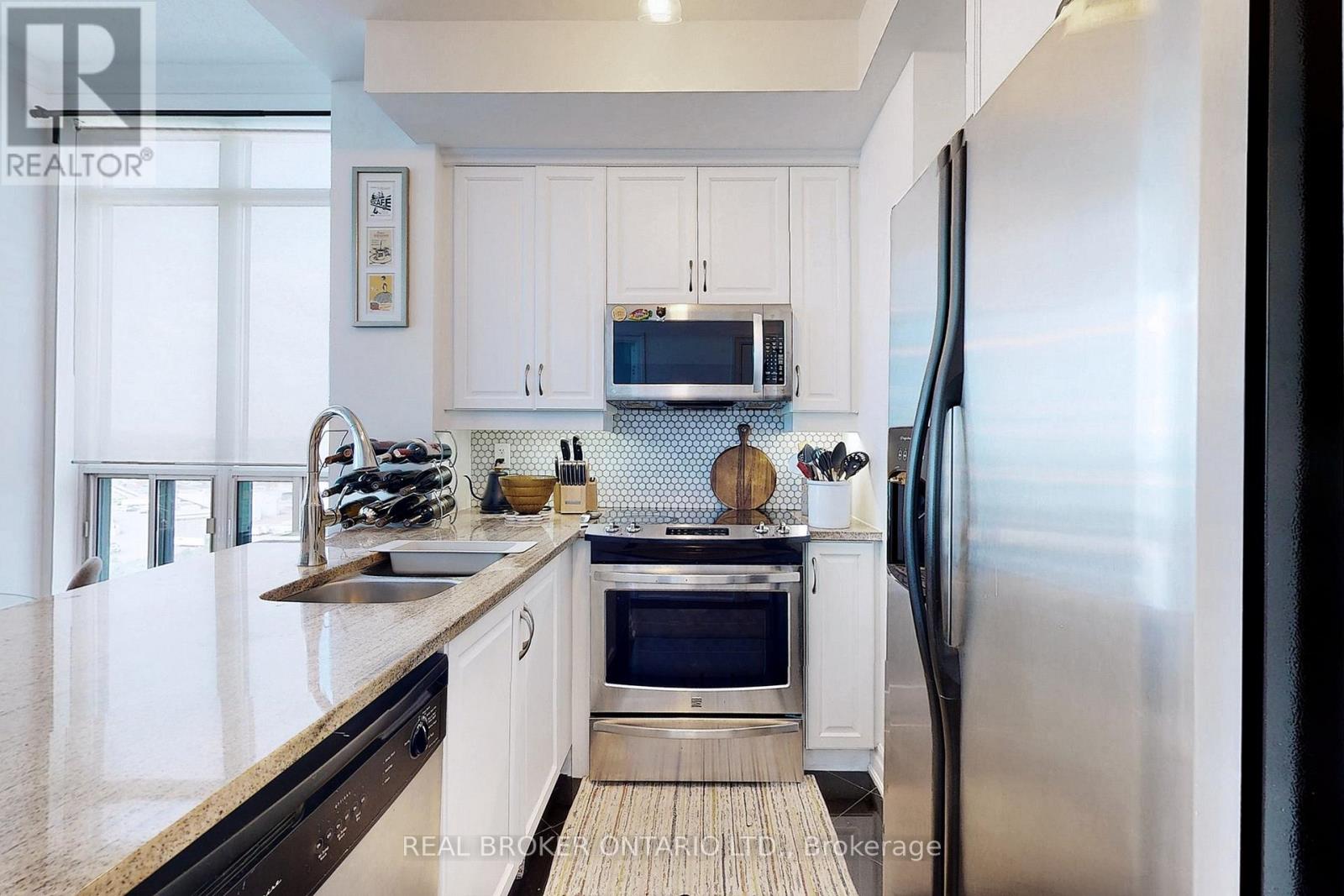 Ph7 - 2087 Lake Shore Boulevard W Property Photo 8