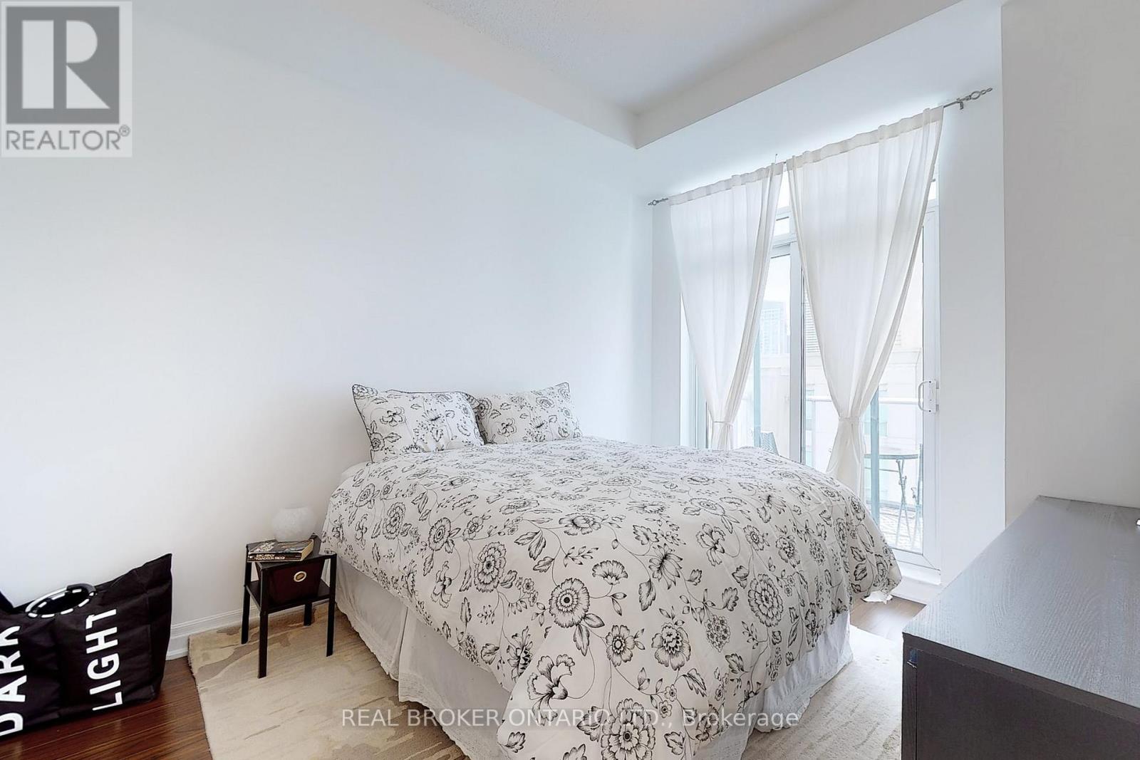 Ph7 - 2087 Lake Shore Boulevard W Property Photo 10