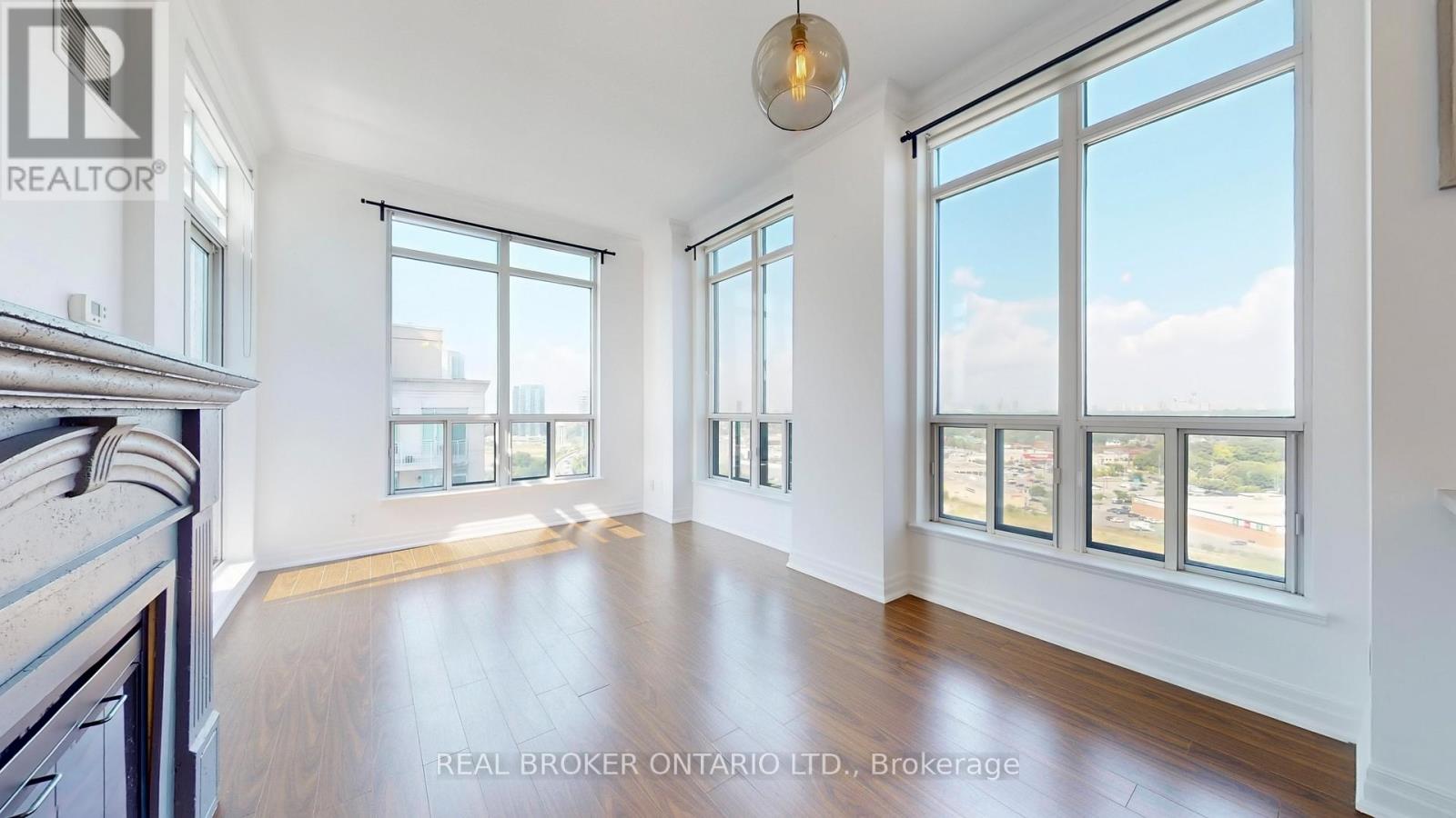 Ph7 - 2087 Lake Shore Boulevard W Property Photo 15