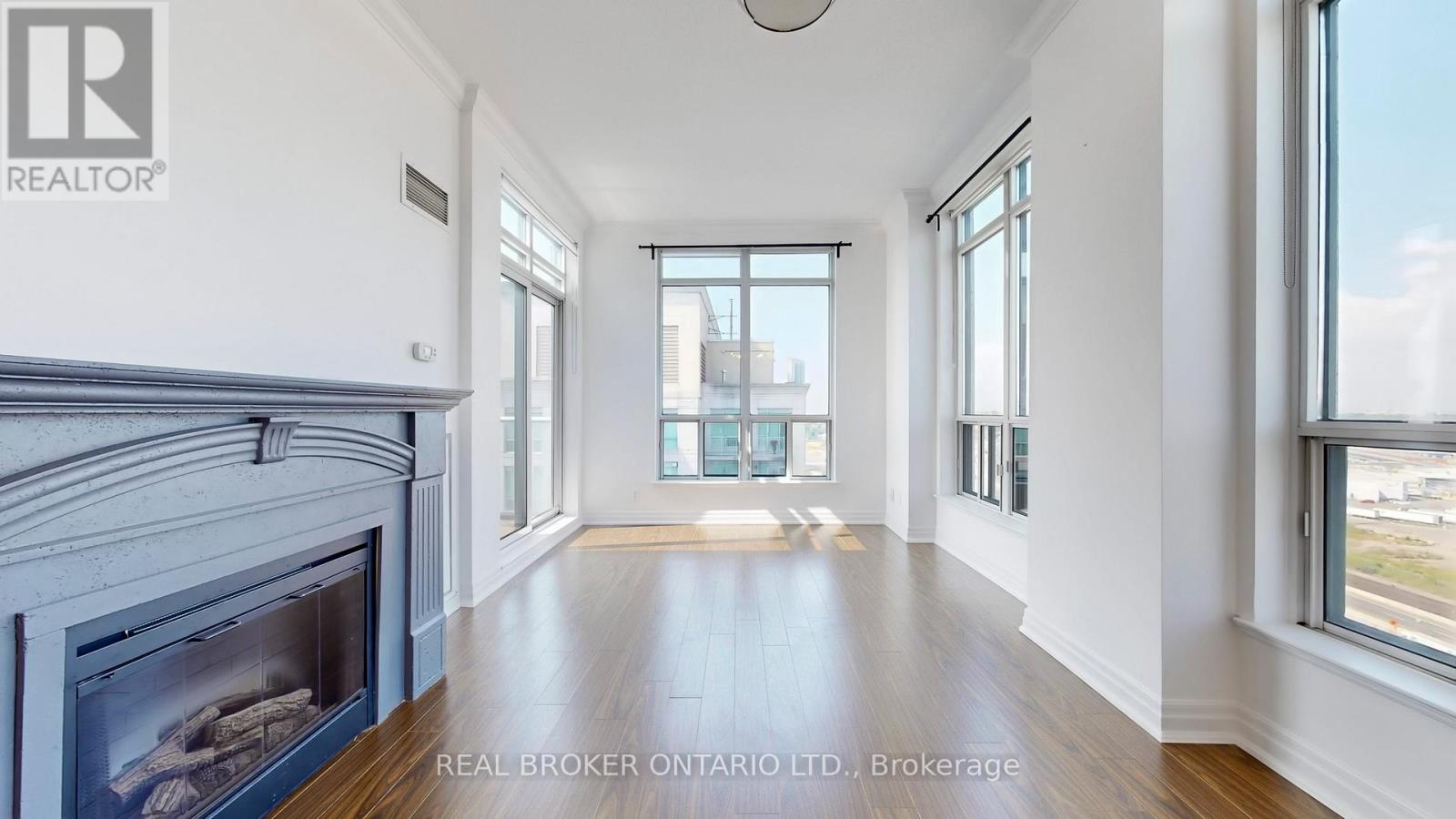 Ph7 - 2087 Lake Shore Boulevard W Property Photo 16