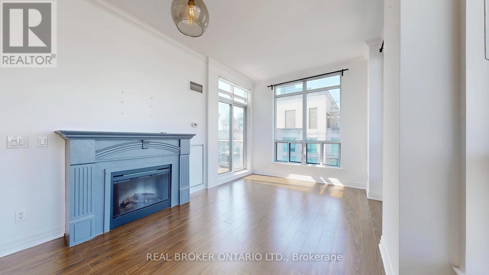 Ph7 - 2087 Lake Shore Boulevard W Property Photo 17