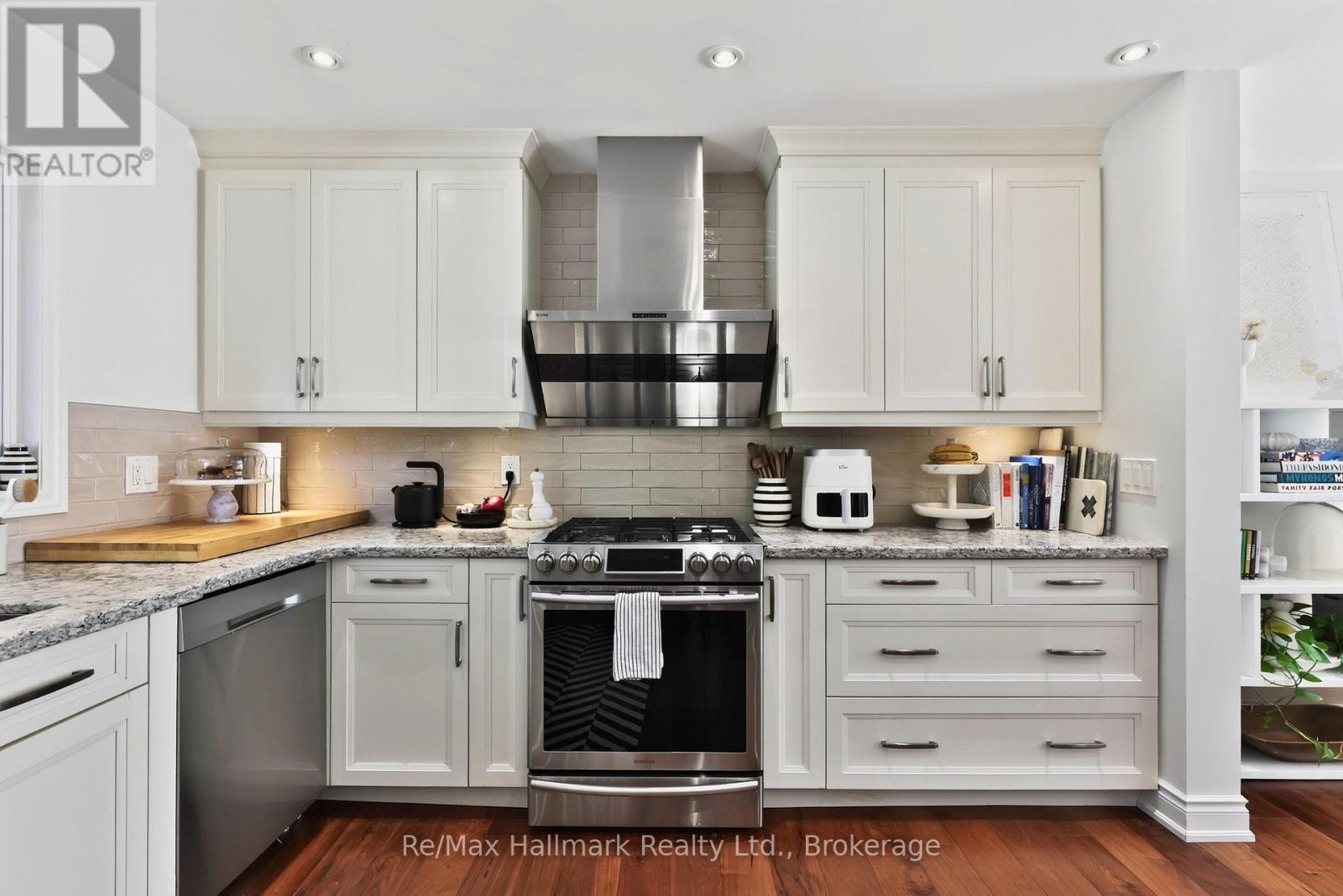 1485 Devon Road Property Photo 14