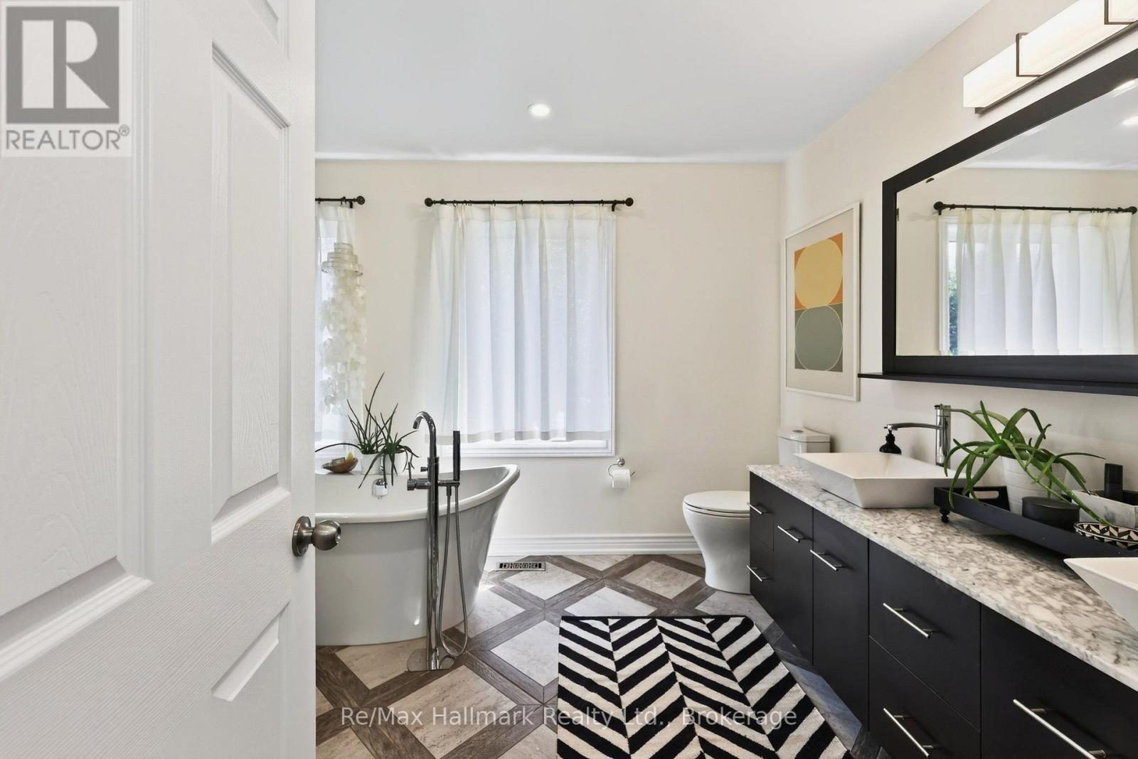 1485 Devon Road Property Photo 29
