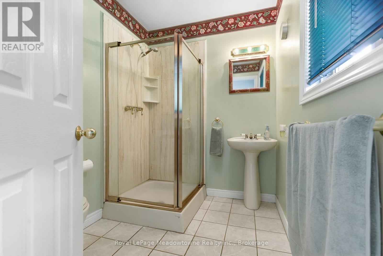 7053 Appleby Line Property Photo 18