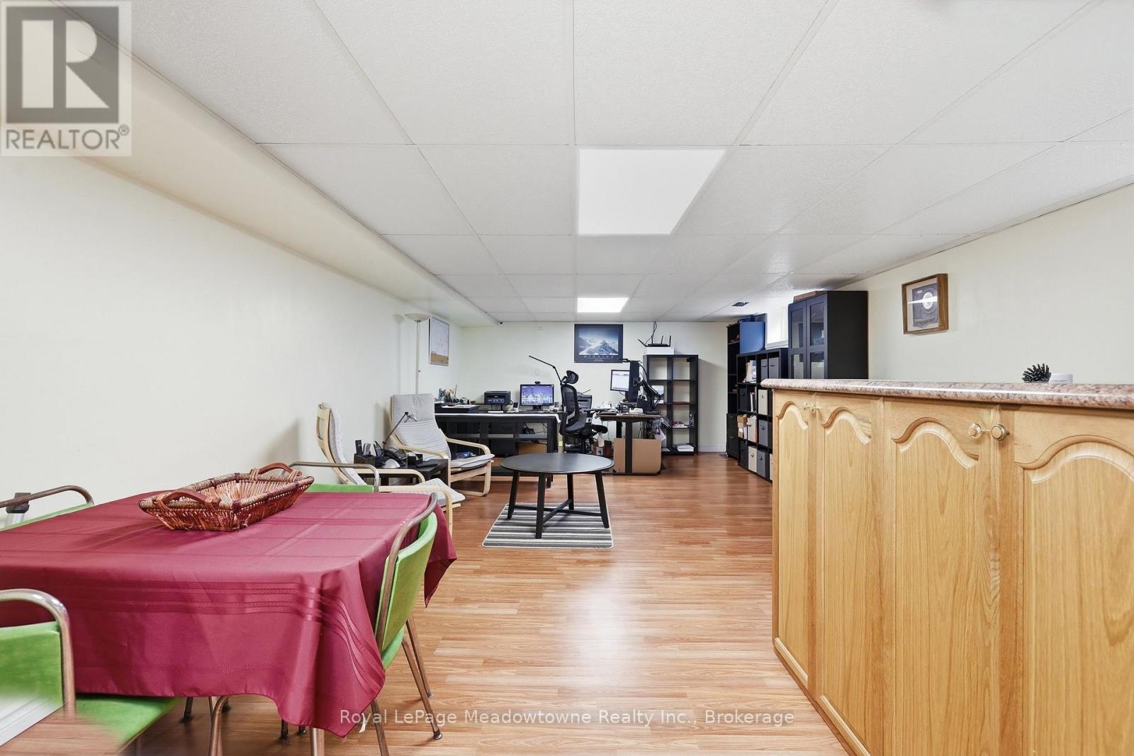 7053 Appleby Line Property Photo 26
