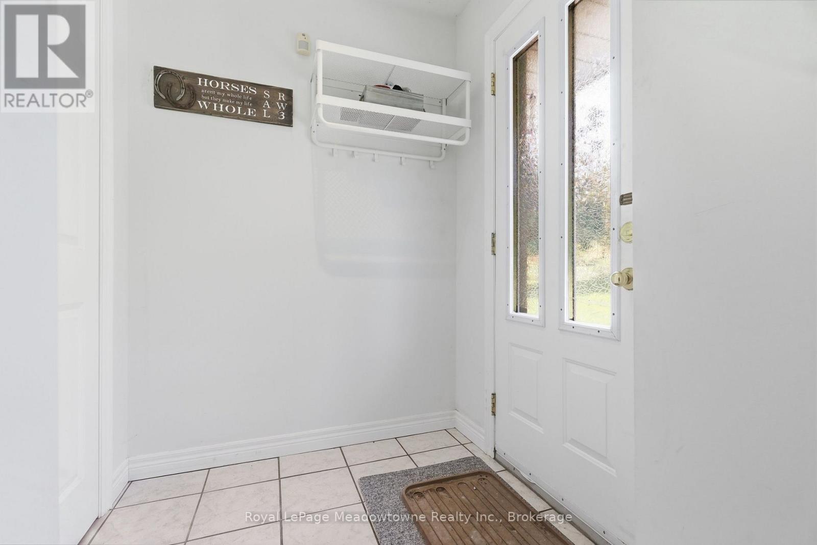 7053 Appleby Line Property Photo 32