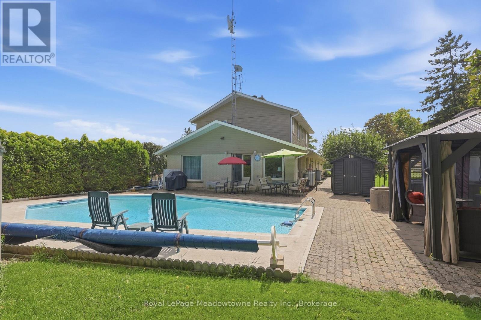 7053 Appleby Line Property Photo 44