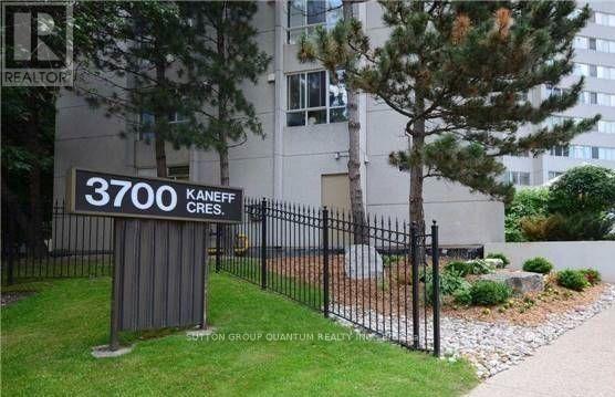 808 - 3700 KANEFF CRESCENT Property Image