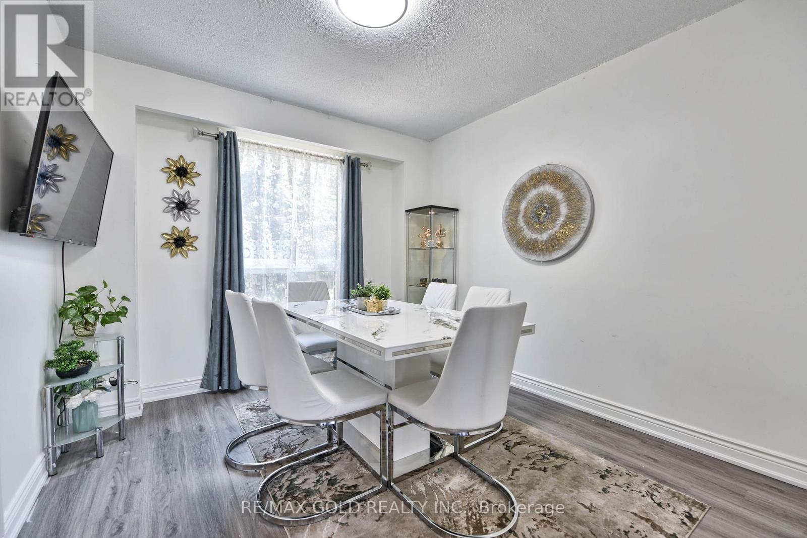 54 Nottawasaga Crescent Property Photo 15