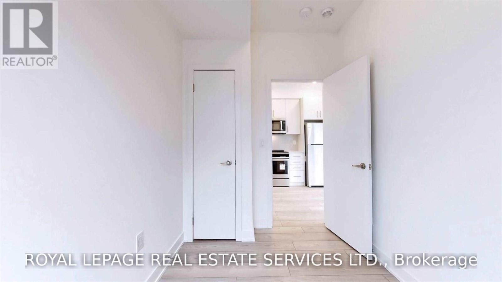 16 - 3472 Widdicombe Way Property Photo 14