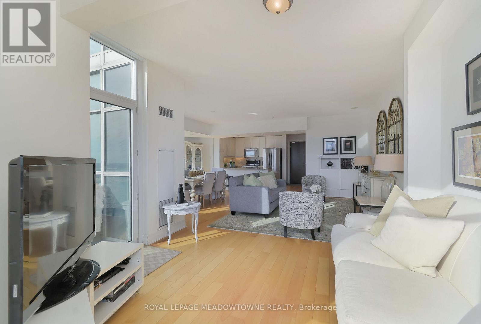 Ph 2603 - 9 George Street N Property Photo 5