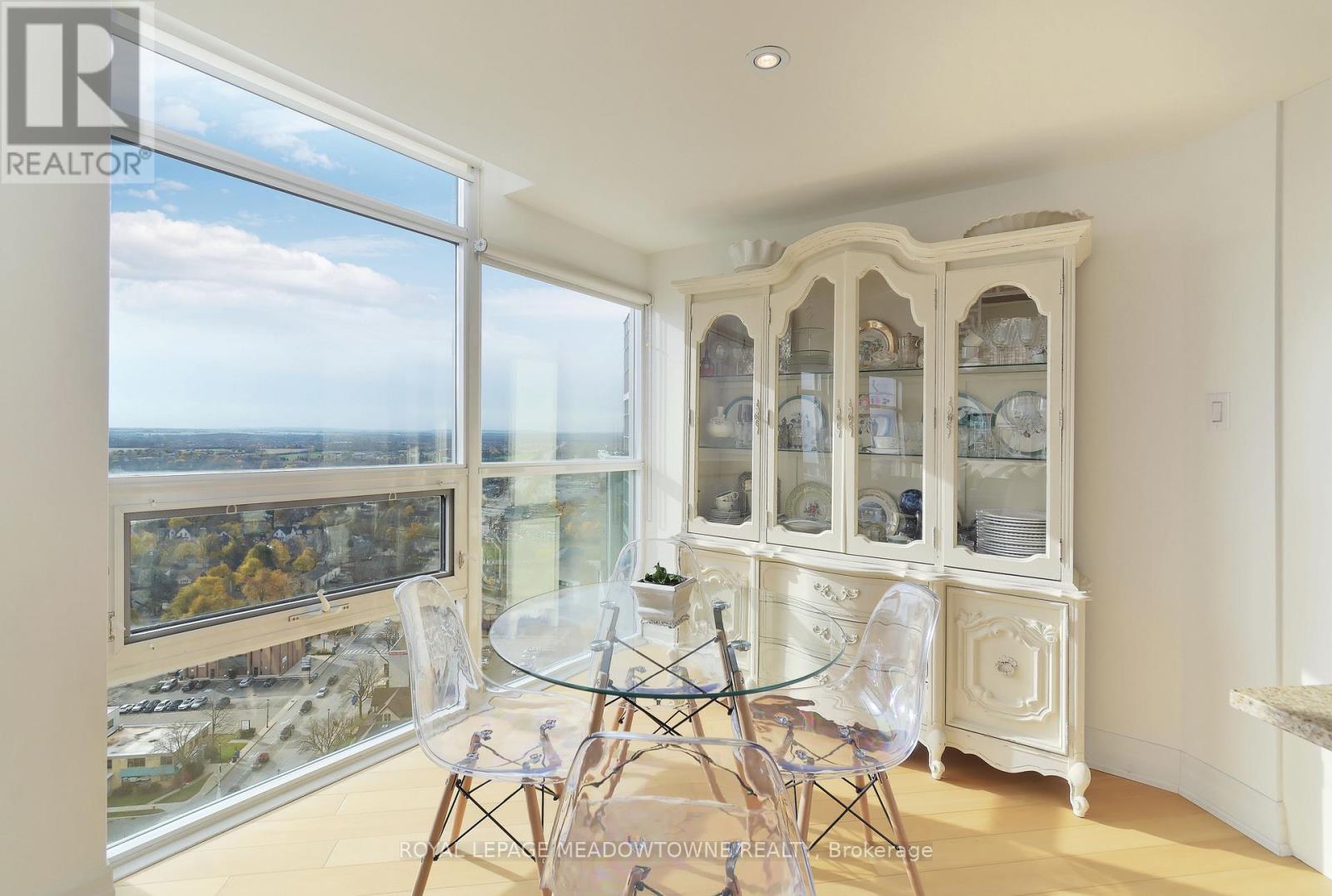 Ph 2603 - 9 George Street N Property Photo 21