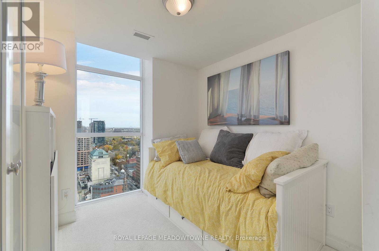 Ph 2603 - 9 George Street N Property Photo 31