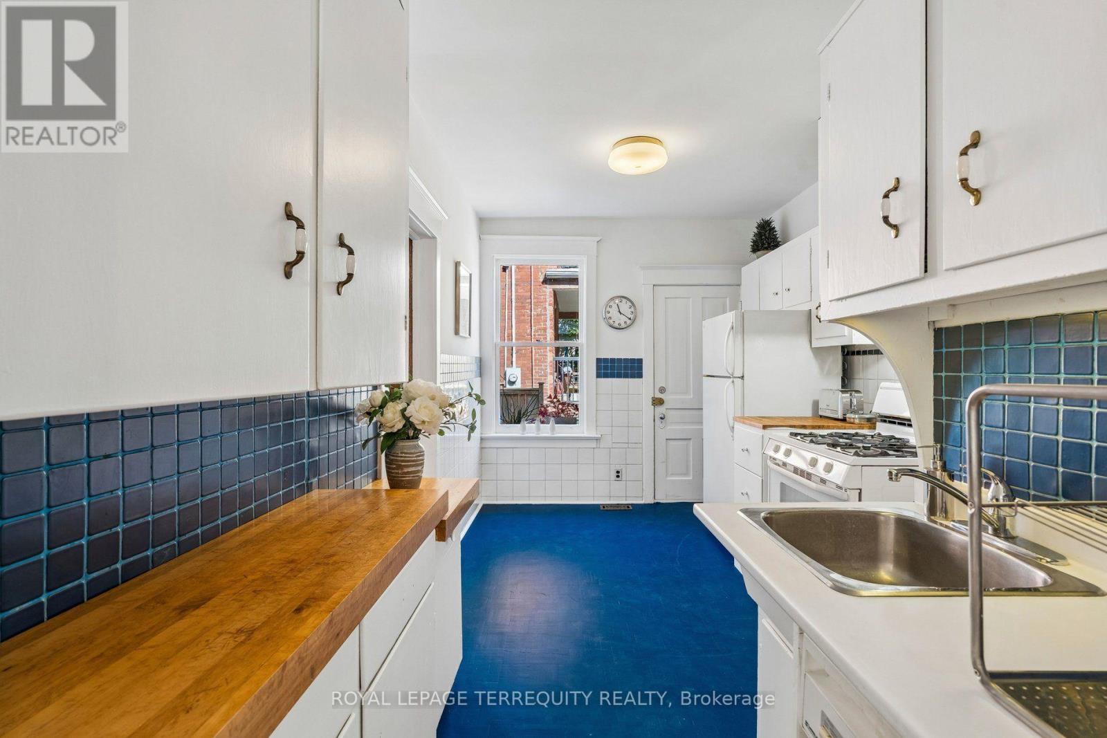 2 Wright Avenue Property Photo 16