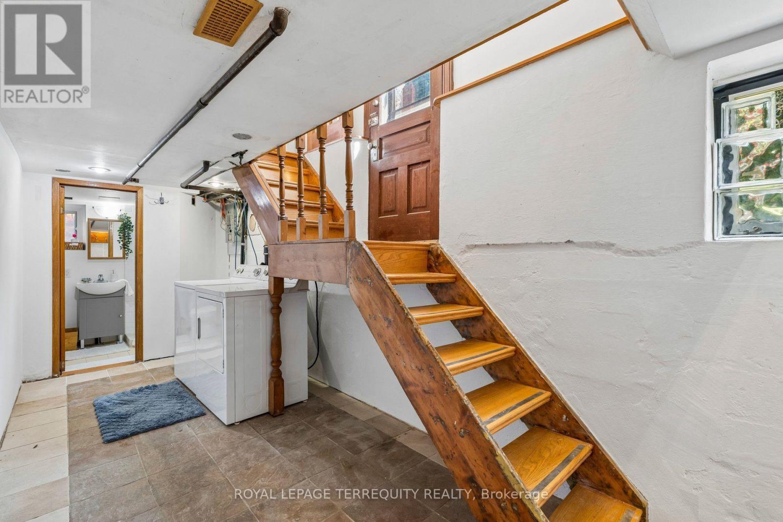 2 Wright Avenue Property Photo 31