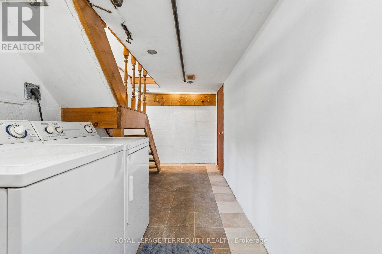 2 Wright Avenue Property Photo 32