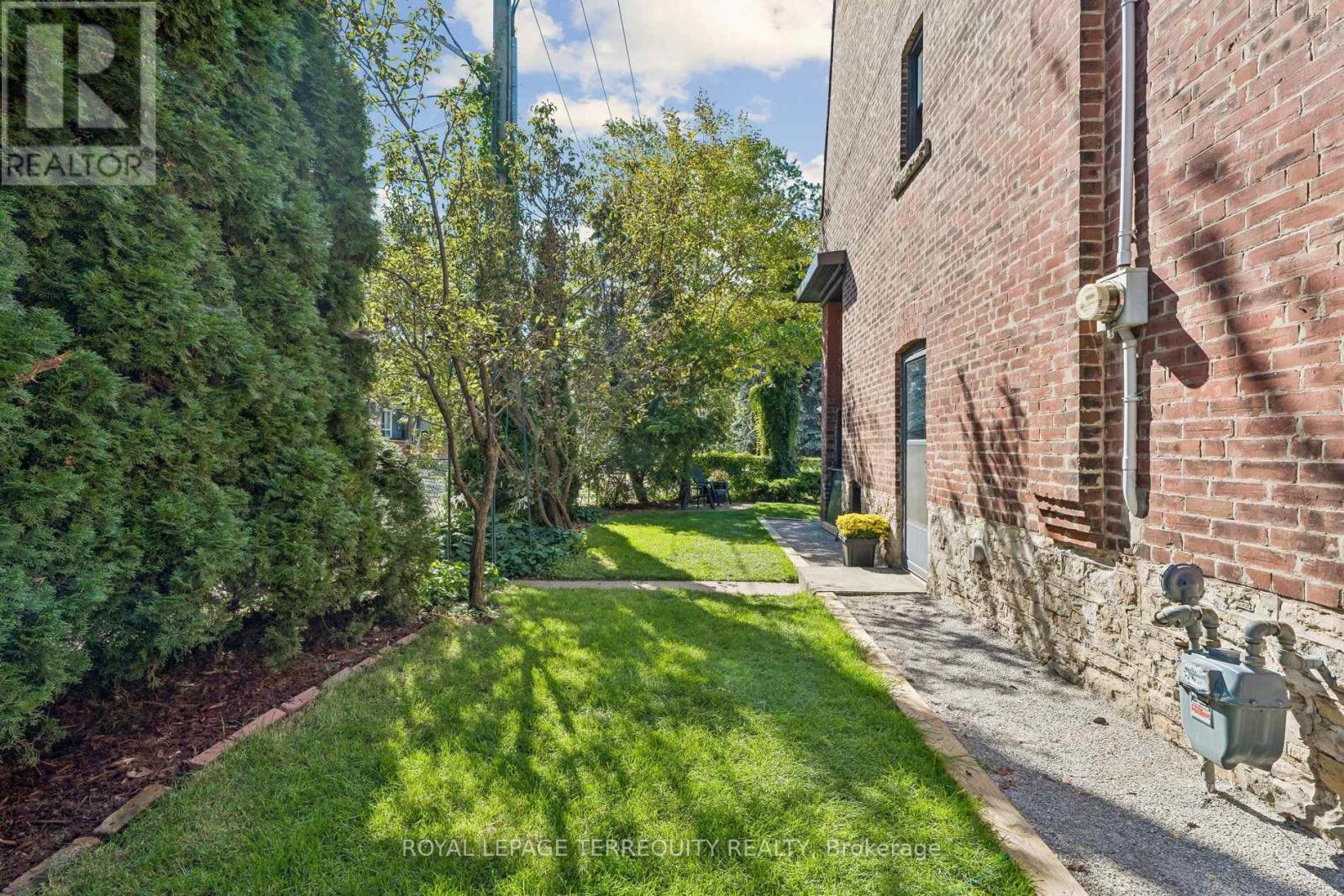 2 Wright Avenue Property Photo 37