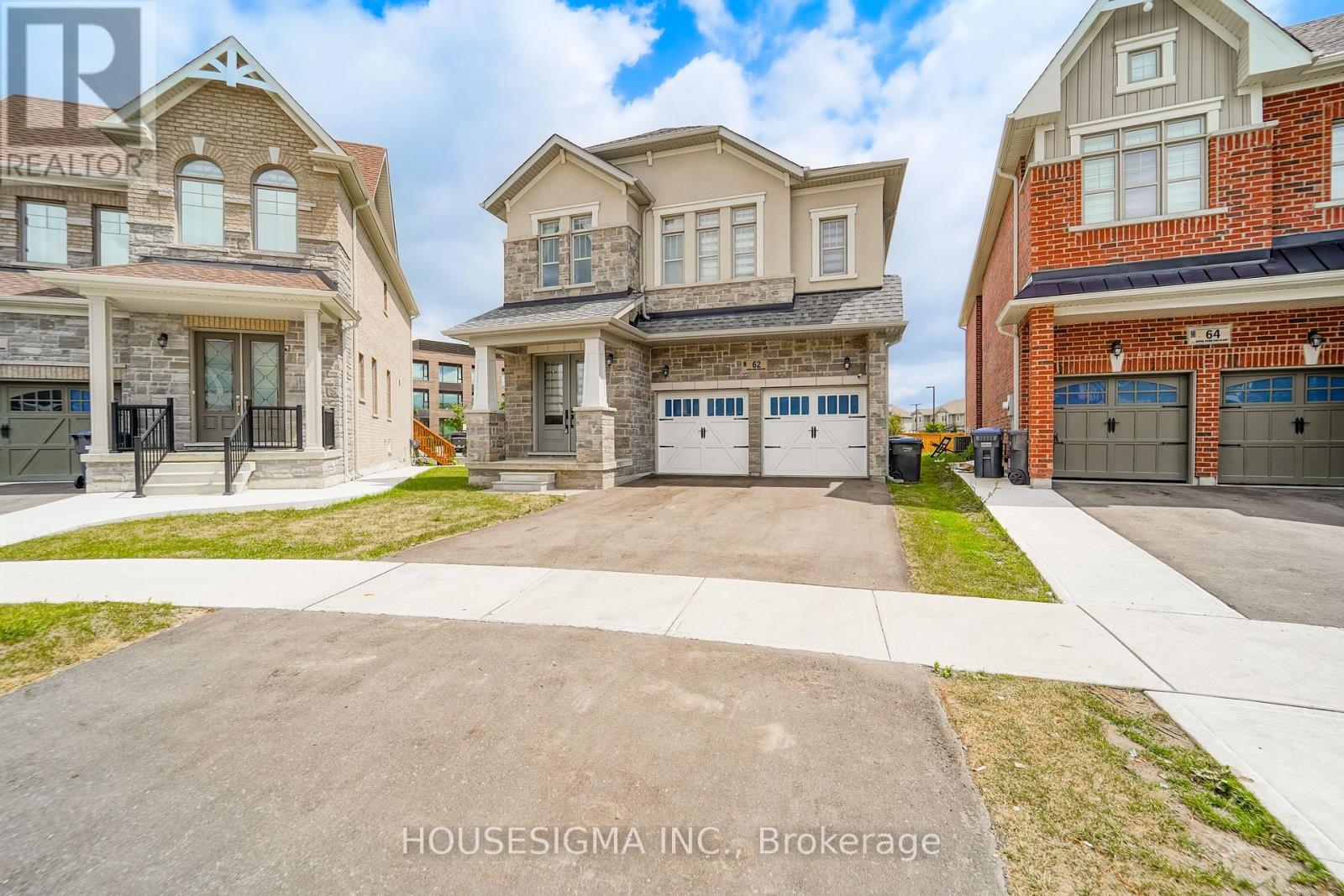 62 ROYAL FERN CRESCENT Property Photo 1