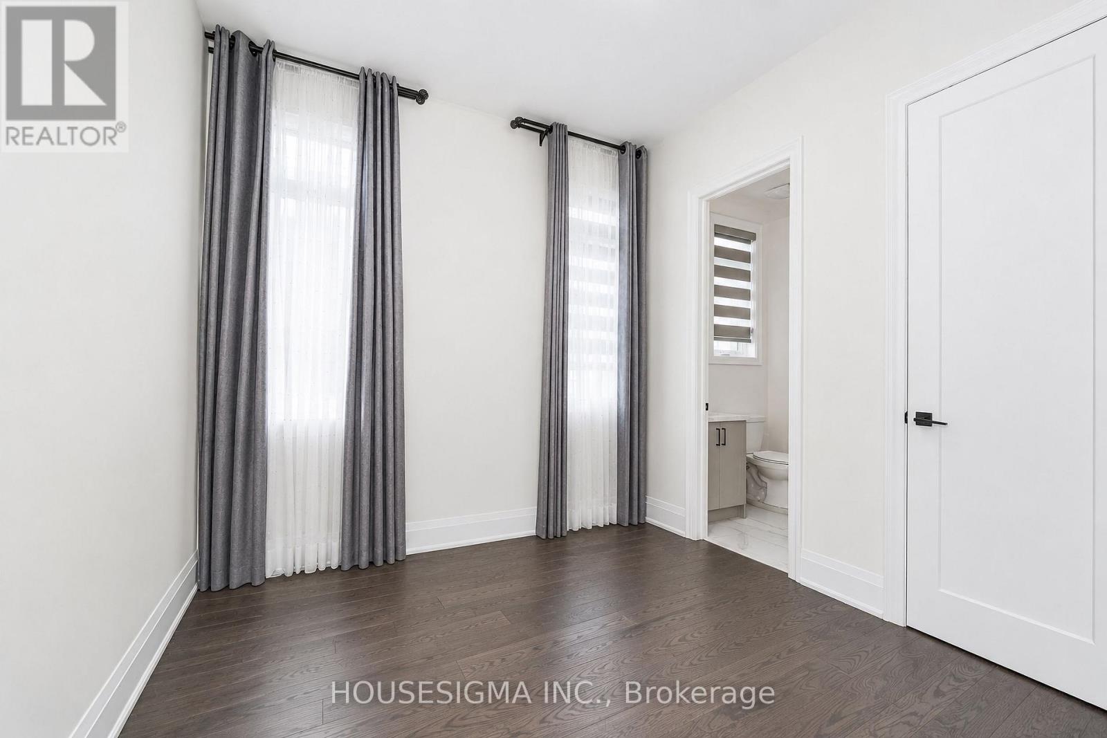 62 Royal Fern Crescent Property Photo 15