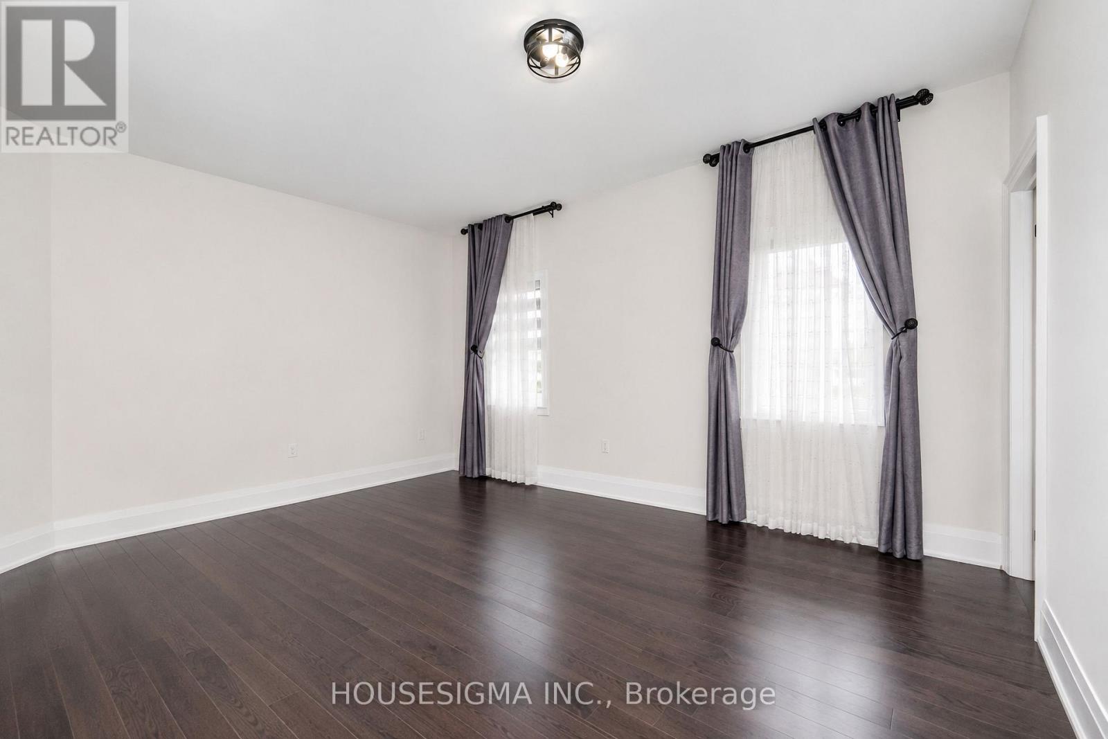 62 Royal Fern Crescent Property Photo 18