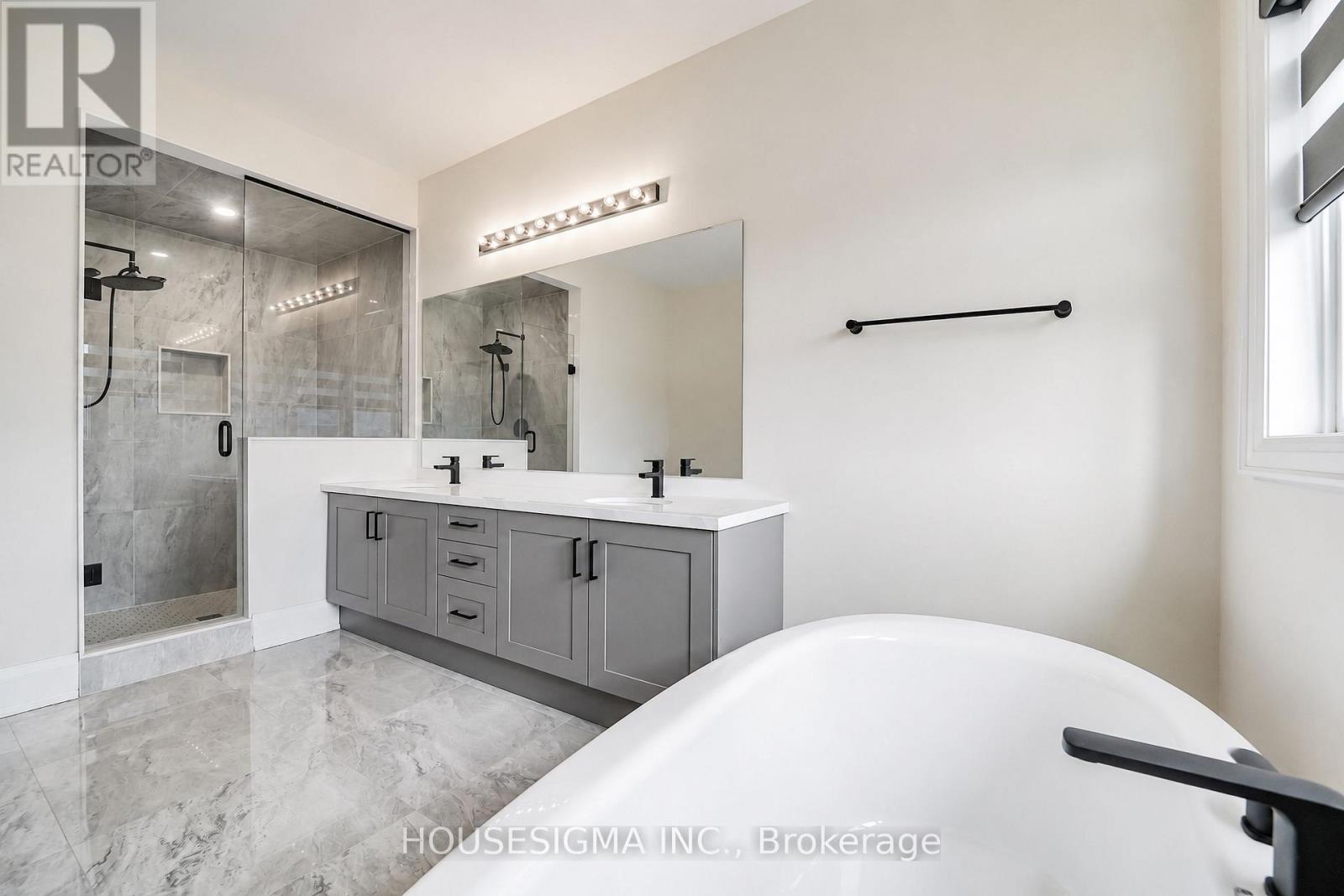 62 Royal Fern Crescent Property Photo 23
