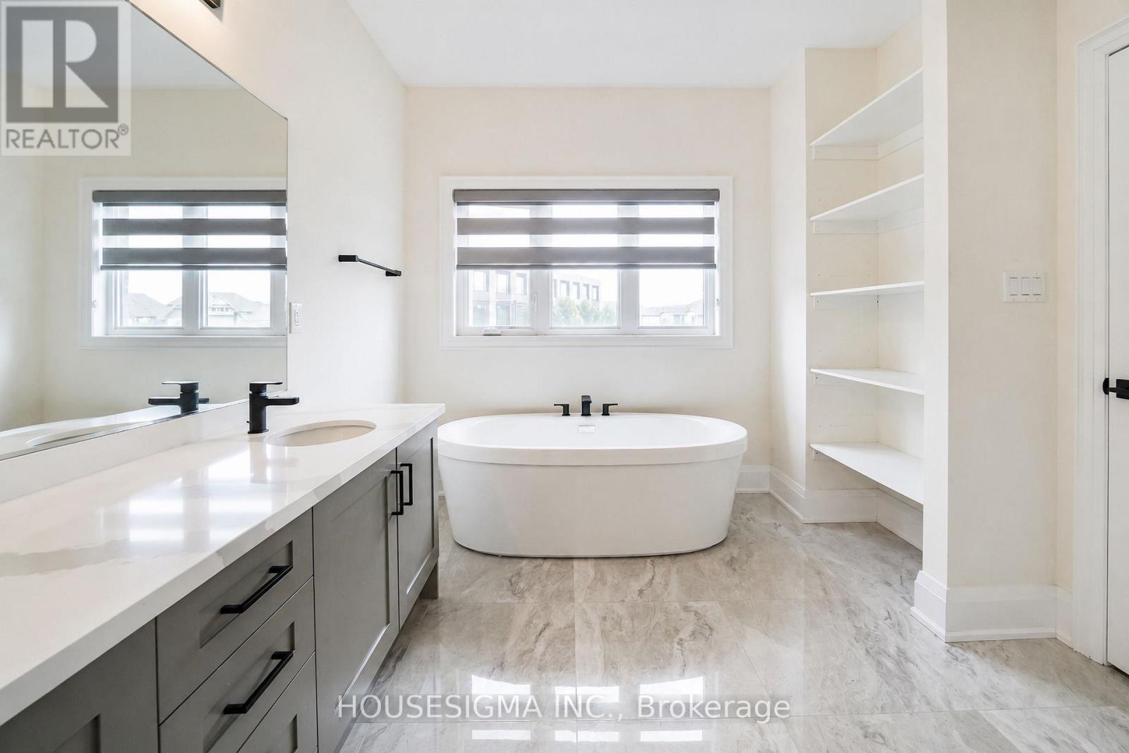 62 Royal Fern Crescent Property Photo 24
