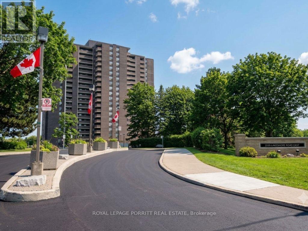1704 - 1535 Lakeshore Road E Photo de la propriété 1