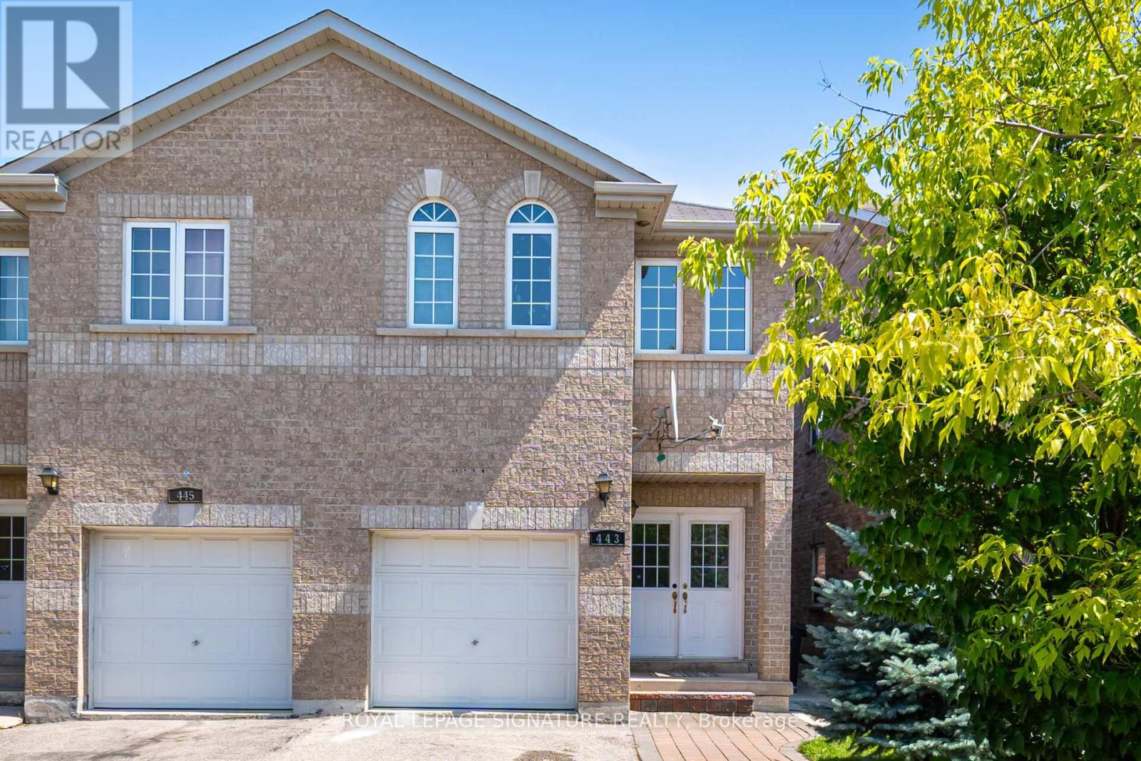 443 COMISKEY CRESCENT