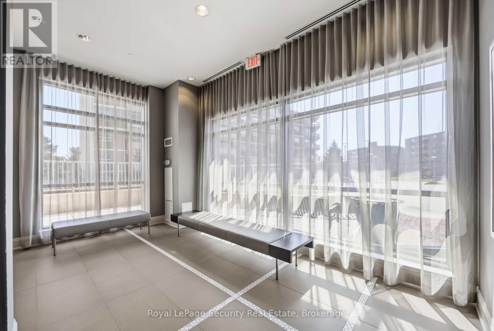 602 - 35 Fontenay Court Property Photo 6
