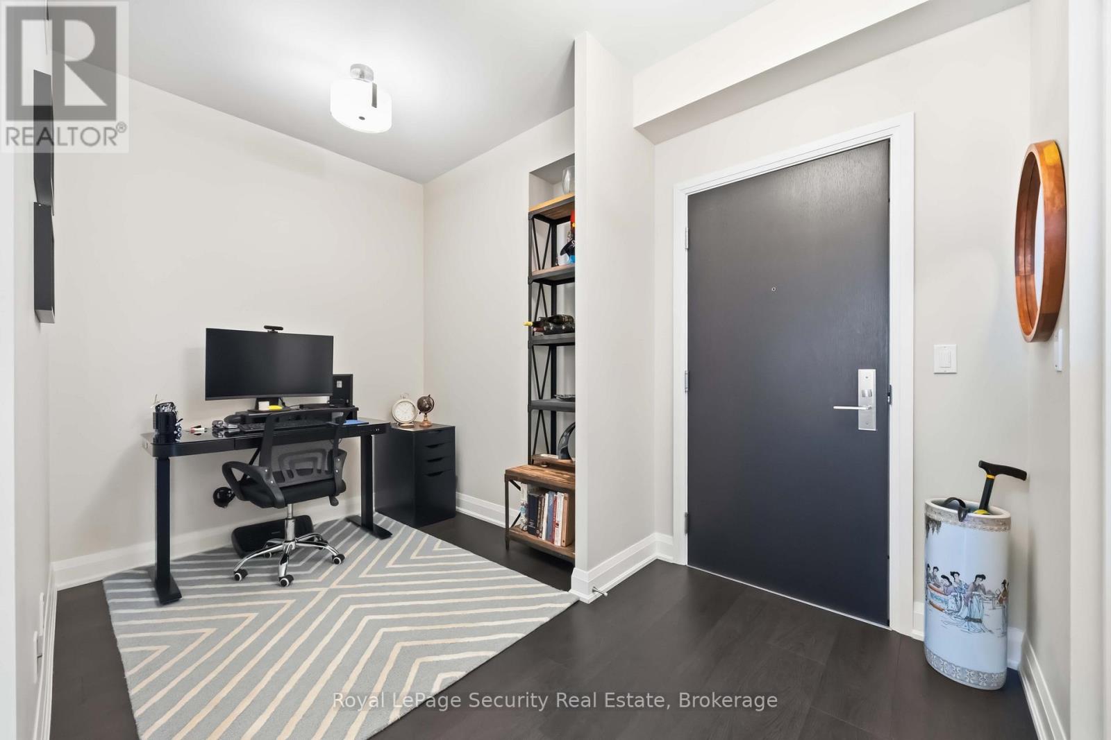 602 - 35 Fontenay Court Property Photo 9