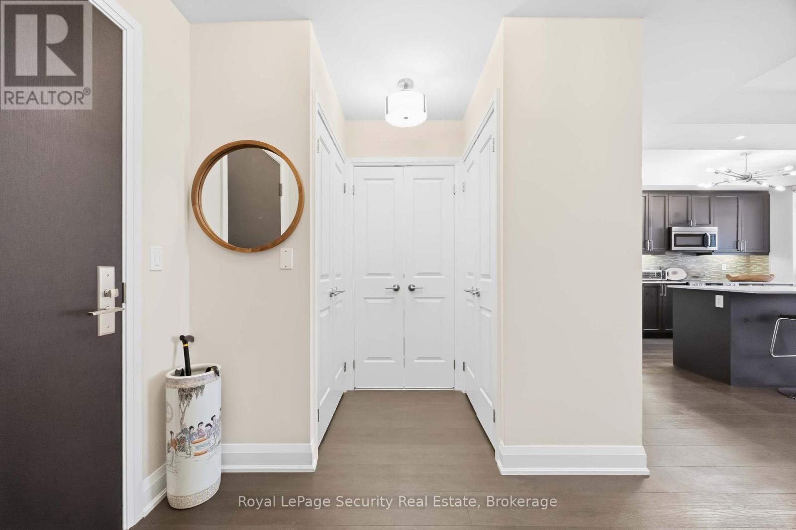 602 - 35 Fontenay Court Property Photo 12