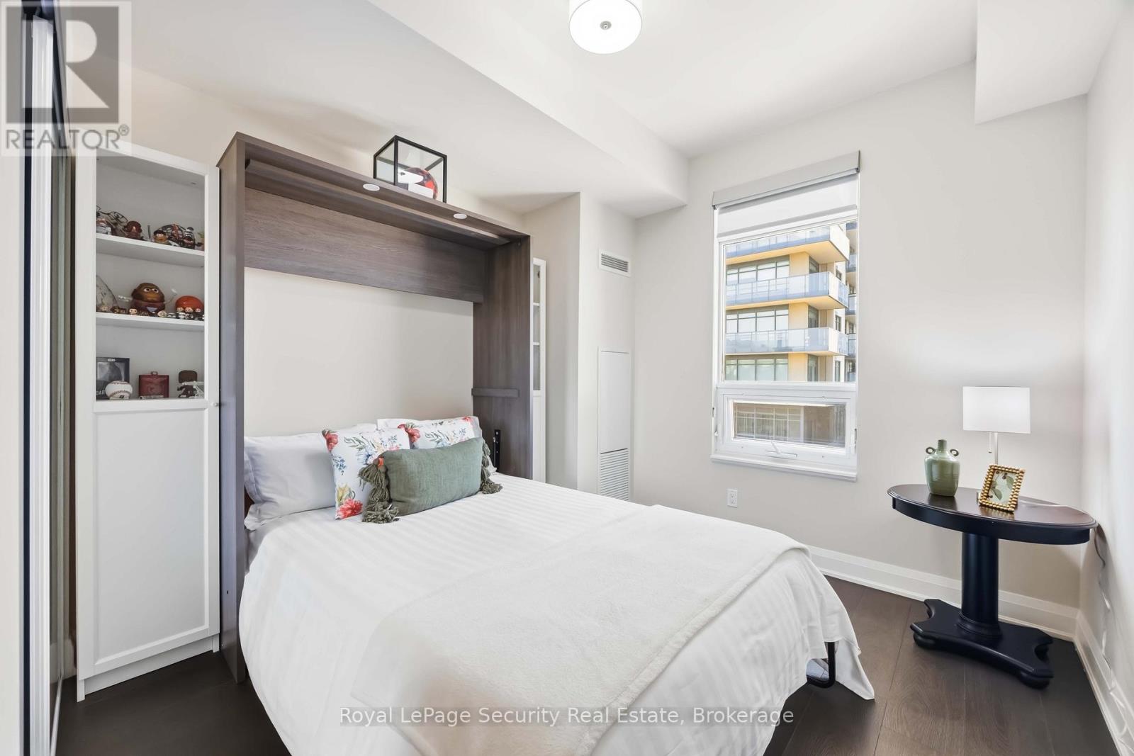 602 - 35 Fontenay Court Property Photo 34