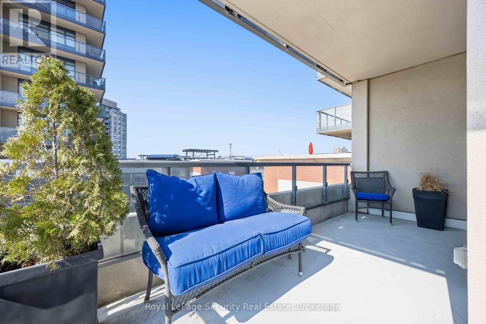 602 - 35 Fontenay Court Property Photo 43
