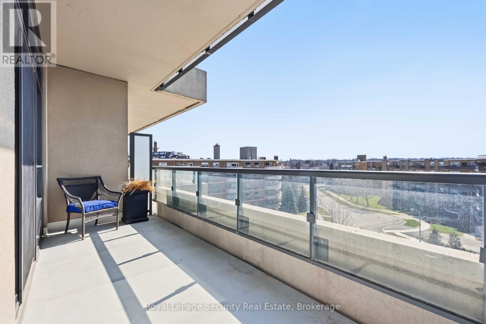 602 - 35 Fontenay Court Property Photo 44