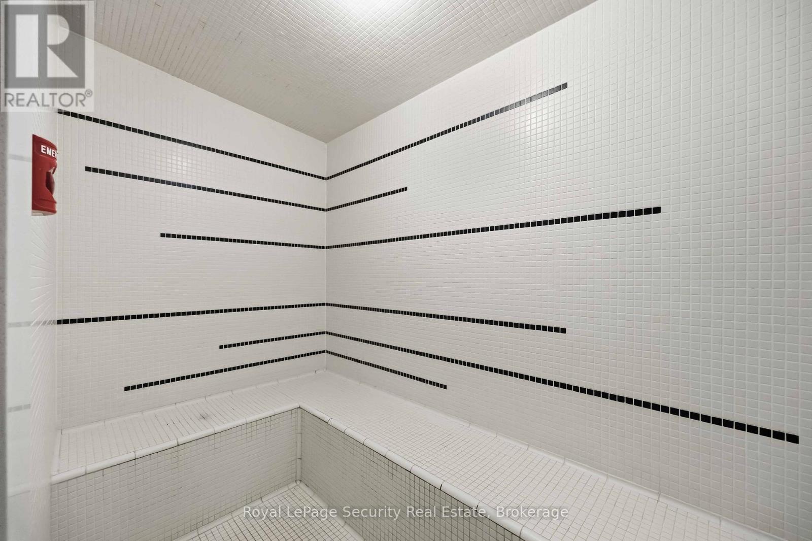 602 - 35 Fontenay Court Property Photo 48