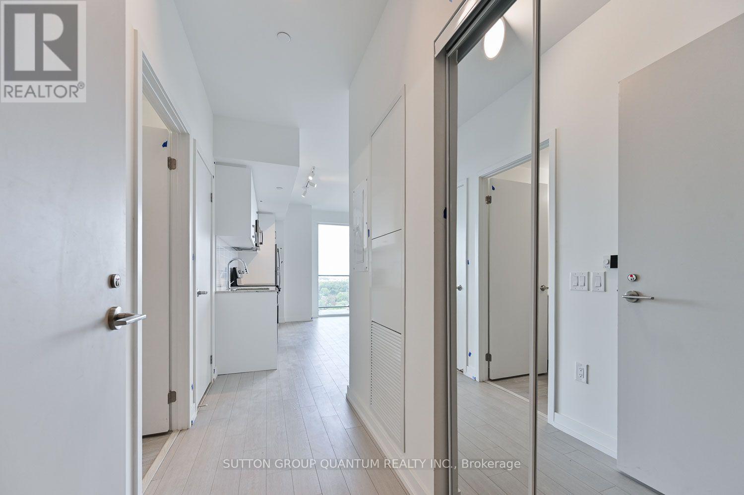 1821 - 4010 Eglinton Avenue W Property Photo 3