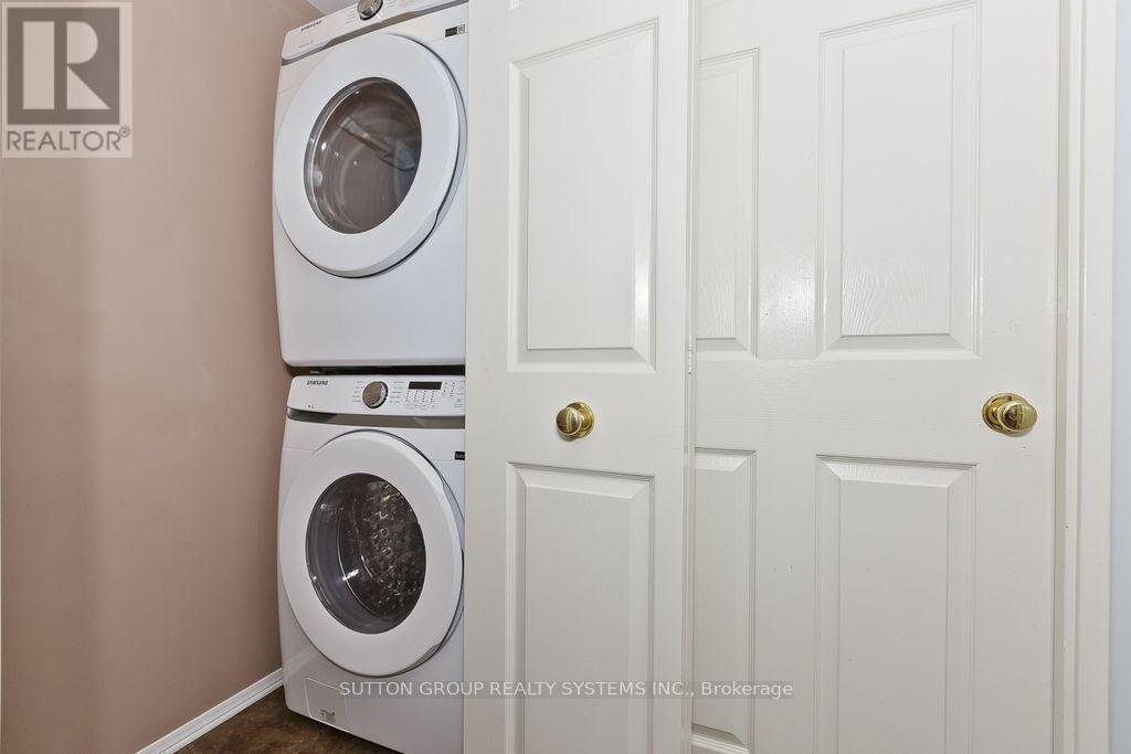 1214 - 55 Elm Drive Property Photo 19