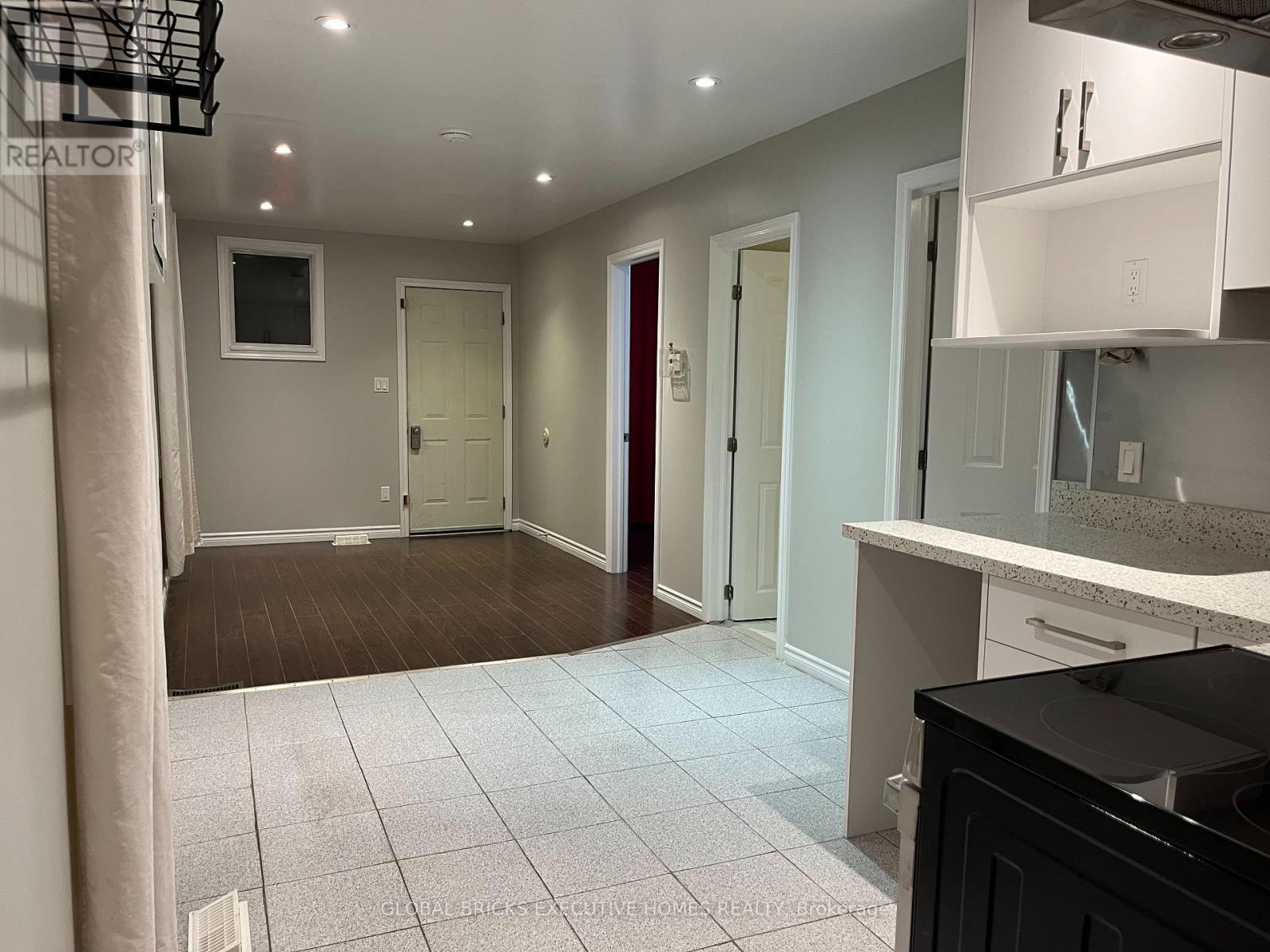 367 Kipling Avenue Property Photo 2