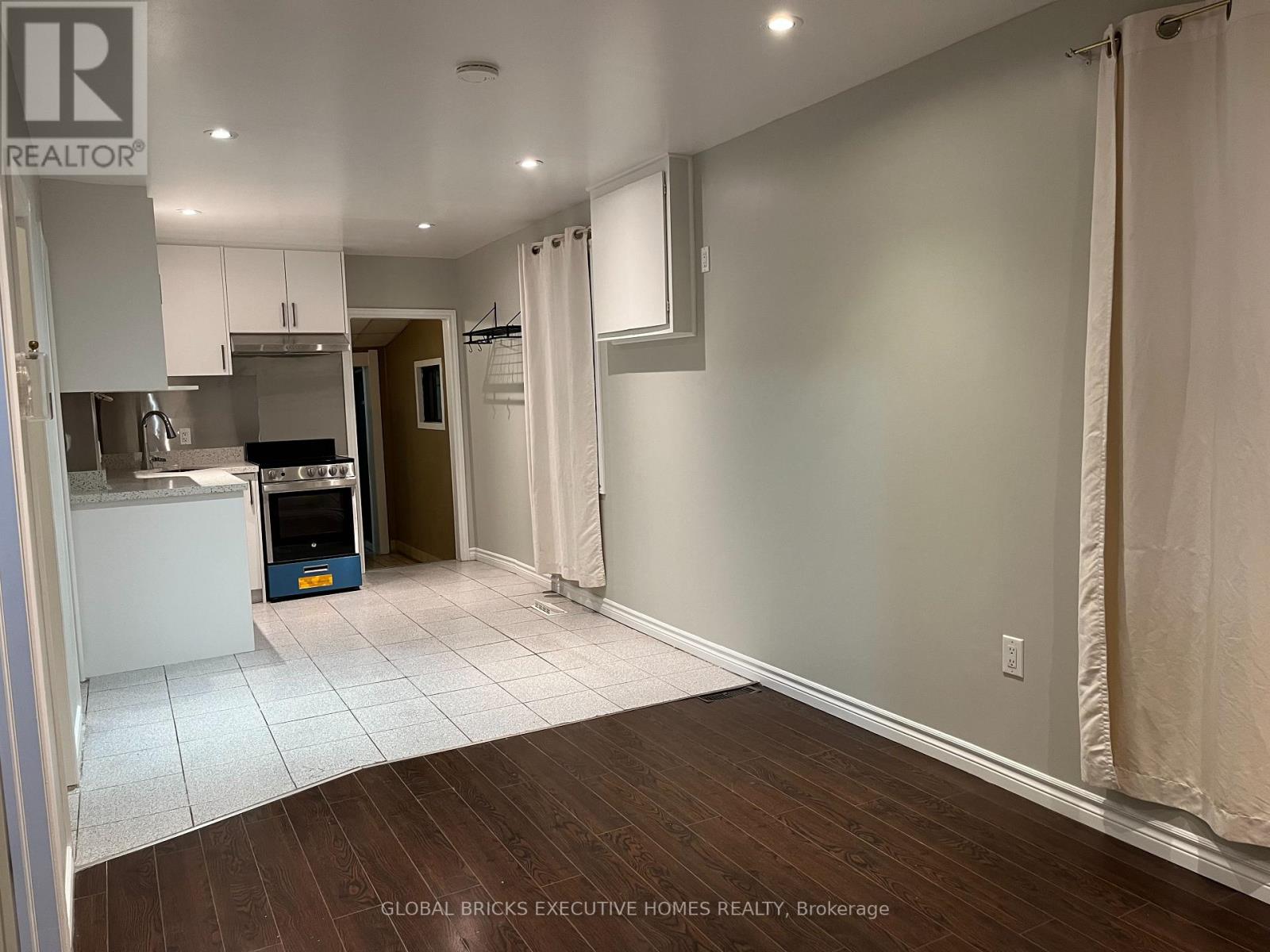 367 Kipling Avenue Property Photo 7