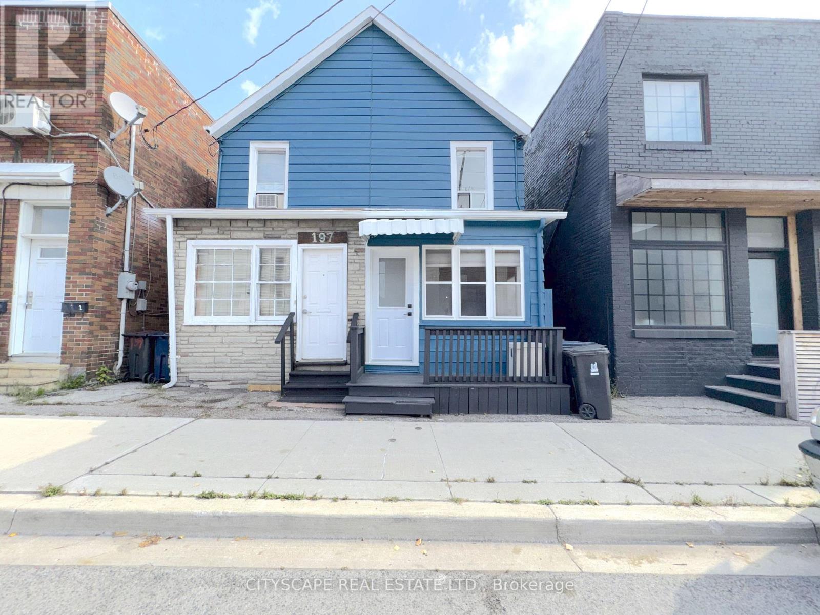 195 ISLINGTON AVENUE Property Photo 1