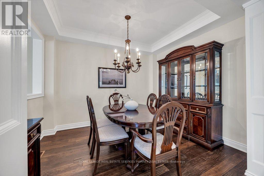 2444 Chateau Common Property Photo 15