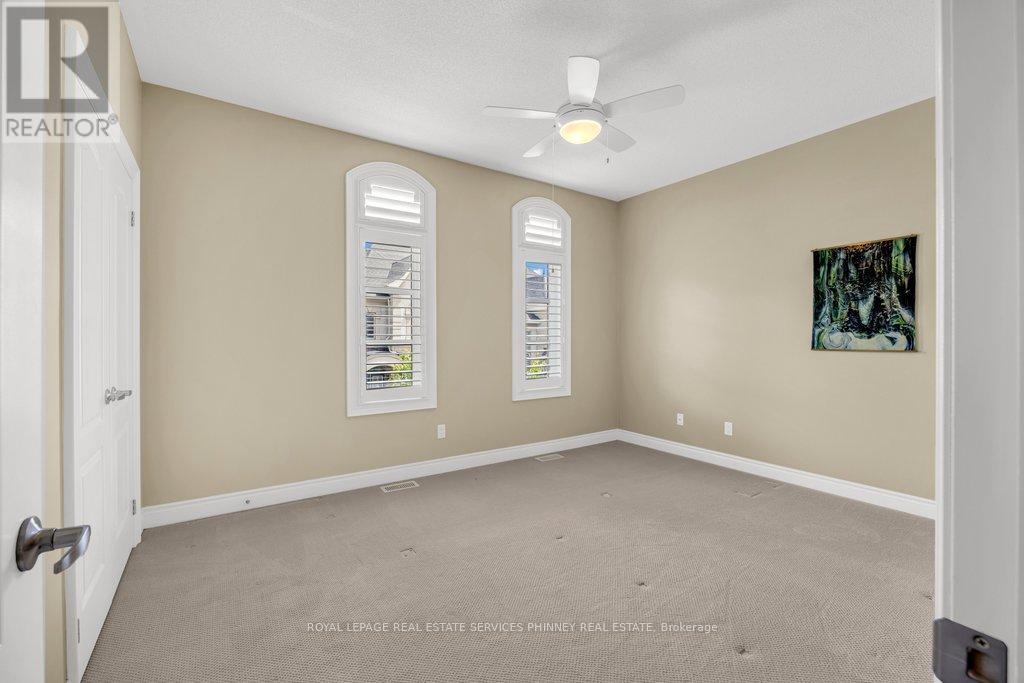 2444 Chateau Common Property Photo 27