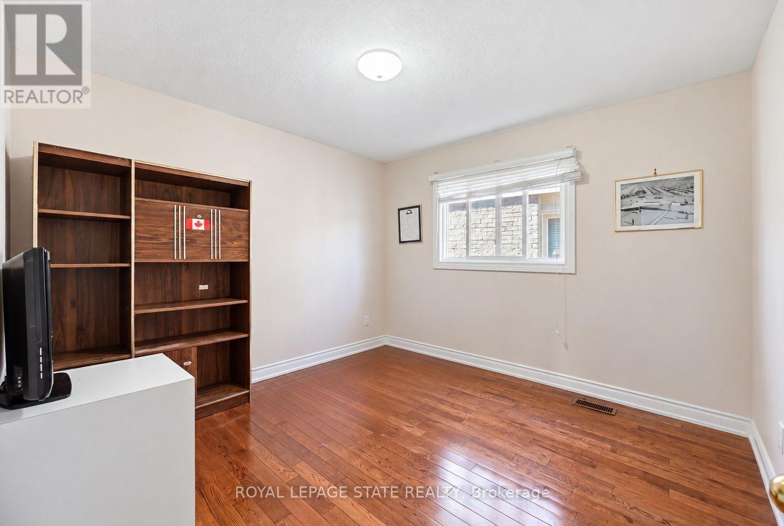 5592 Millbrook Lane Property Photo 17