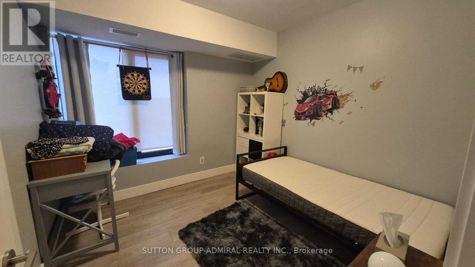 302 - 293 Viewmount Avenue Property Photo 5
