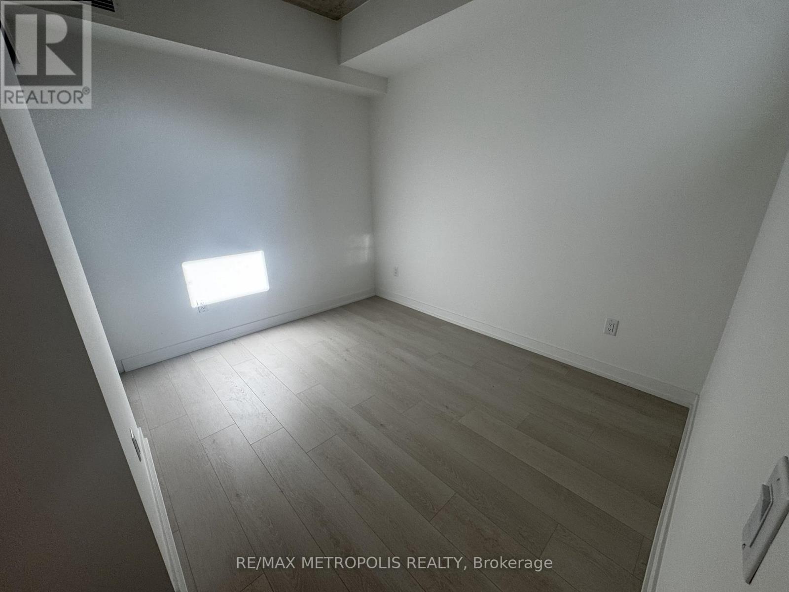 407 - 1 Vine Avenue Property Photo 11