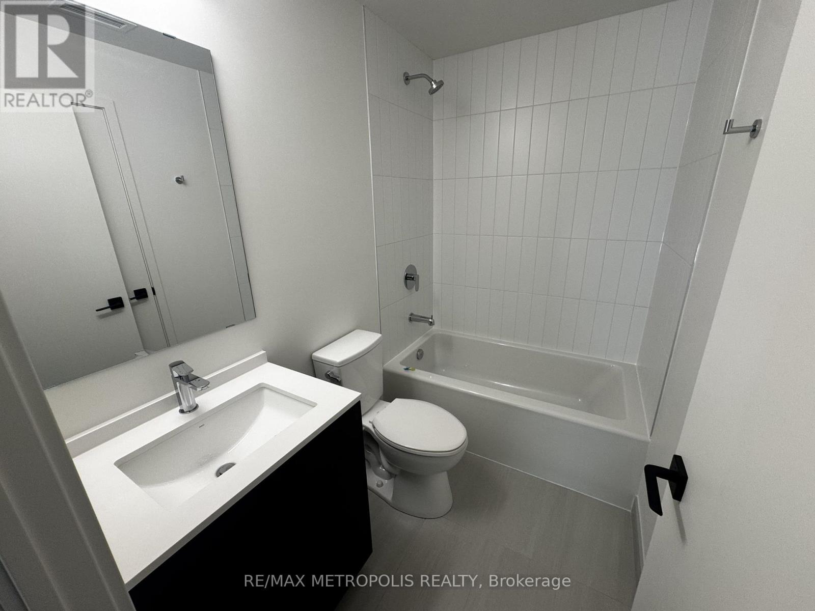 407 - 1 Vine Avenue Property Photo 13