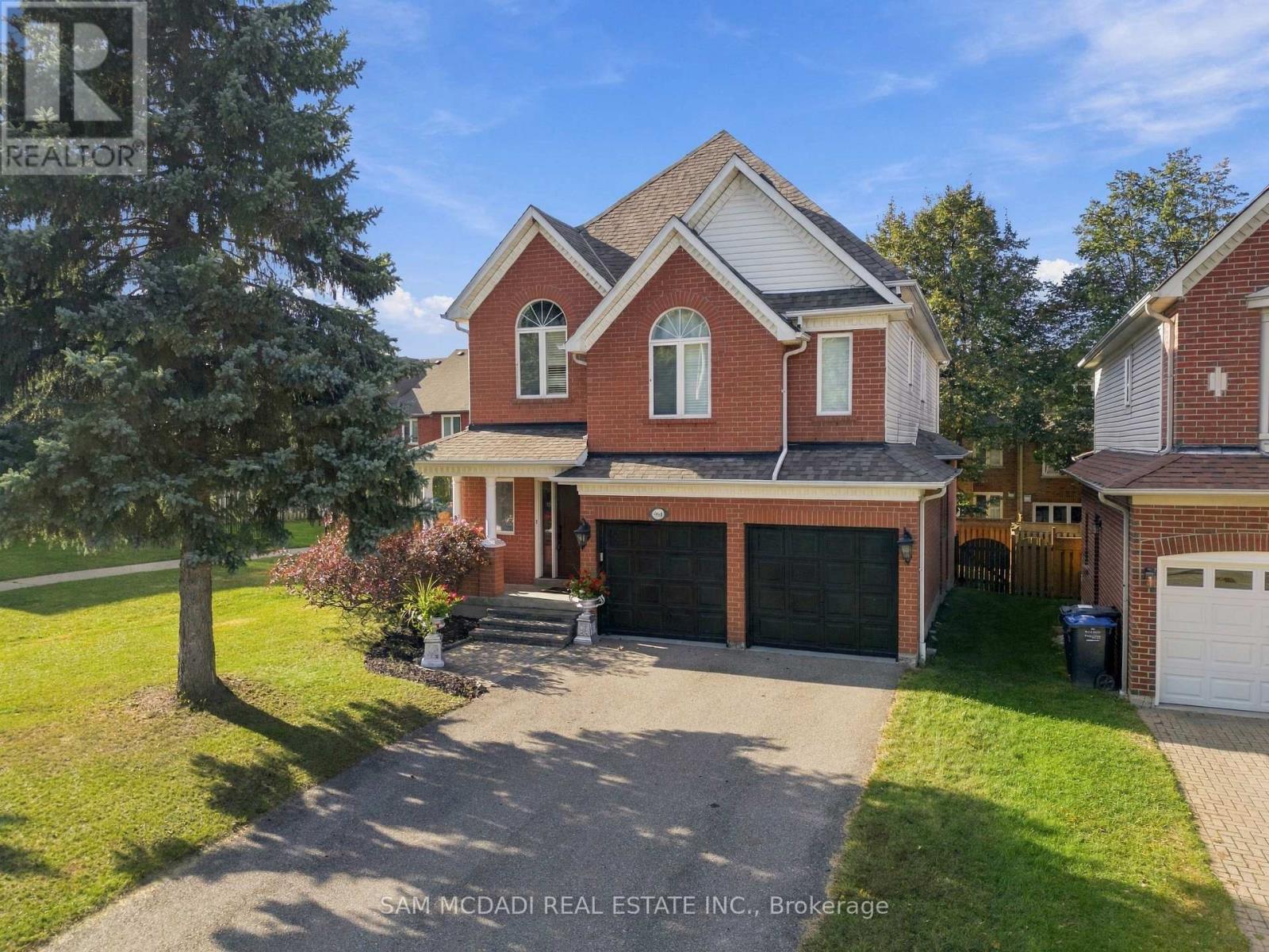 964 QUEEN STREET W Property Photo 1