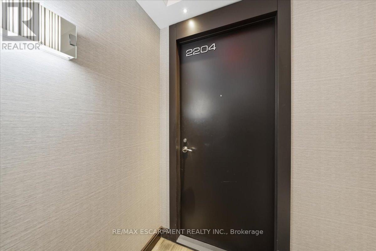 2204 - 5 Valhalla Inn Road Property Photo 7