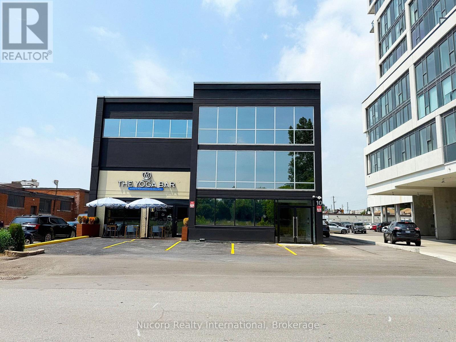 10 Plastics Avenue Property Photo 1